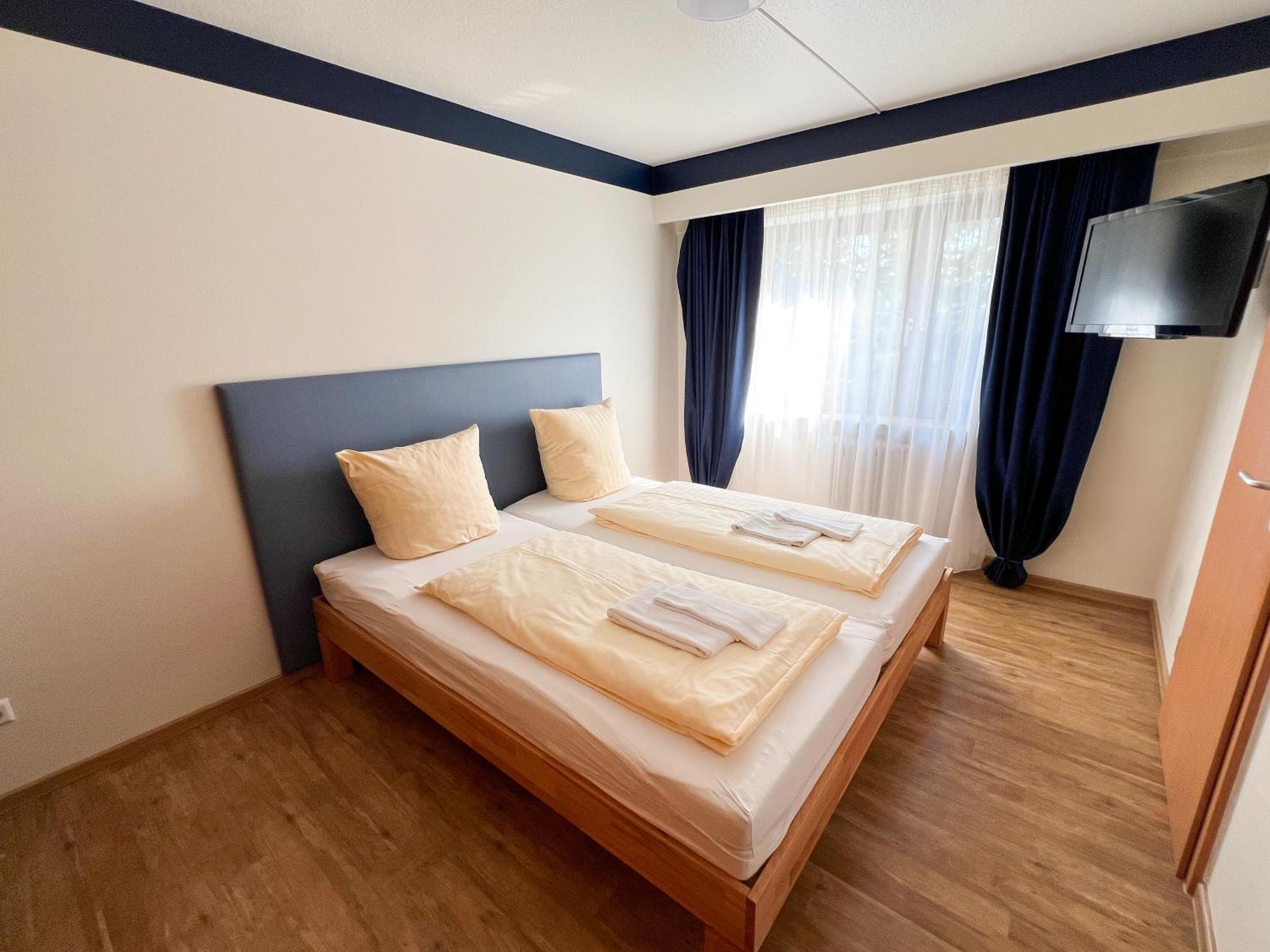 Euro Inn - Hotel Лар Екстериор снимка